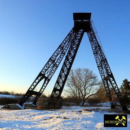 Tuerkschacht im Revier Schneeberg - Neustaedtel, Erzgebirge, Sachsen - 8. Februar 2023 (7).JPG